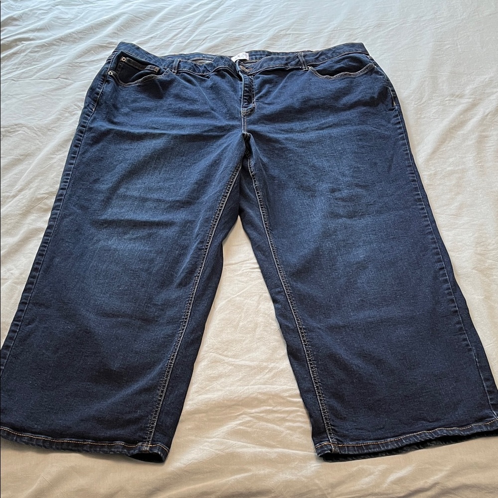 Pennington’s Curvy Wide Leg Jeans
